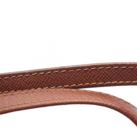 Louis Vuitton Papillon 26 Monogram Handbag - Picture 5 of 9